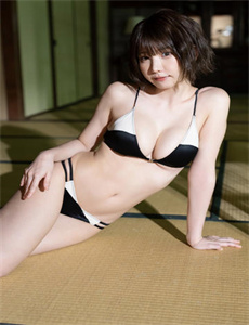 国产女人还美的人妖米兰